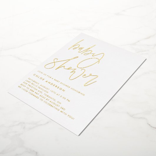 Minimalistische handgeschriebene Script Black Baby Folieneinladung (Gedreht)