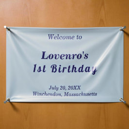 Minimalistische hellblaue Kindergeburtstagsbanner Banner