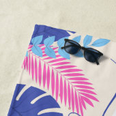 Minimalistische, helle tropische Blätter Individue Strandtuch (Beispiel)