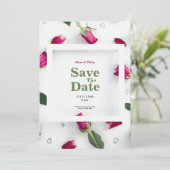 Minimalistische Hochzeit der weißen rote Rose Einladung (Stehend Vorderseite)