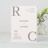 Minimalistische Hochzeit in Beige und Brown Einladung (Stehend Vorderseite)