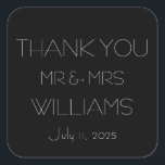 Minimalistische Hochzeit mit Schwarz und Weiß Quadratischer Aufkleber<br><div class="desc">Schöne,  modern,  minimalistisch,  Schwarz-Weiß Hochzeit danke Ihnen Aufkleber. Bitte personalisieren Sie Ihre Daten.</div>