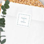 Minimalistische Hochzeit Modern Vielen Dank Dusty  Quadratischer Aufkleber<br><div class="desc">Modernes, minimalistisches und schicke Hochzeitsdesign mit den Namen von Braut & Bräutigam in einem modernen Design mit einer doppelten gerahmten Grenze in staubblau auf weißem Hintergrund. Das moderne Design ist schlicht und elegant. Personalisieren Sie Ihre Hochzeitsdetails mit Ihren Namen in blauem Skript. Achten Sie darauf, den Sammellink auf dieser Seite...</div>