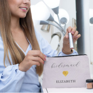 Minimalistische Hochzeitsfeier mit Gold Heart Zubehörtasche