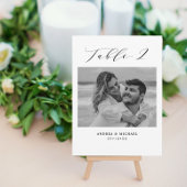 Minimalistische Hochzeitstabelle 2 Nummer und Bild Ankündigung