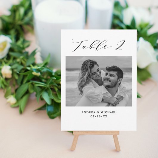 Minimalistische Hochzeitstabelle 2 Nummer und Bild Ankündigung