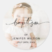 Minimalistische Kalligrafie Foto Baby-Taufe Runder Aufkleber (Vorderseite)
