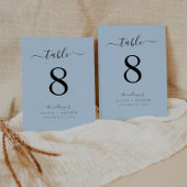 Minimalistische Kalligrafie Script Dusty Blue Wedd Tischnummer