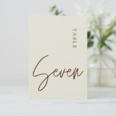 Minimalistische Kalligraphie Tabelle 7 Tischnummer (Stehend Vorderseite)