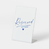 Minimalistische Kalligraphie vorbehalten Hochzeits Sockelschild (Vorderseite)