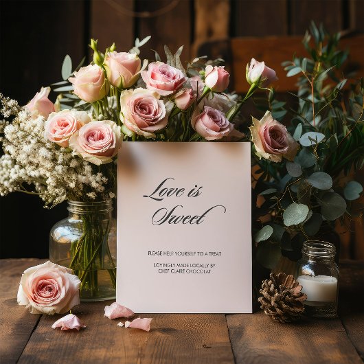 Minimalistische kalligraphische Liebe ist süße Wei Sockelschild