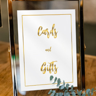 Minimalistische Karten und Geschenke auf Weiß Foliendrucke