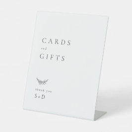 Minimalistische Karten und Geschenke für Hochzeite Sockelschild