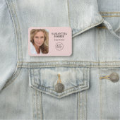 Minimalistische Logos und Foto Namensschild (Beispiel)