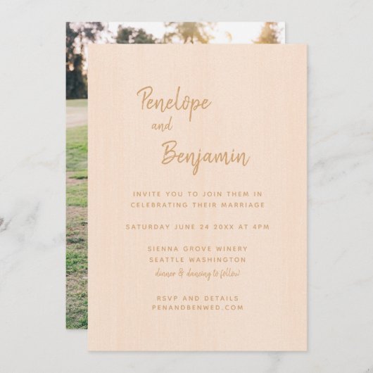 Minimalistische moderne Boho Peach Foto Hochzeit Einladung (Vorne/Hinten)