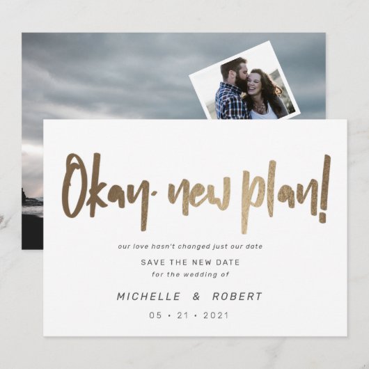 Minimalistische moderne Drehbuch zwei Foto Save th Einladung (Vorne/Hinten)