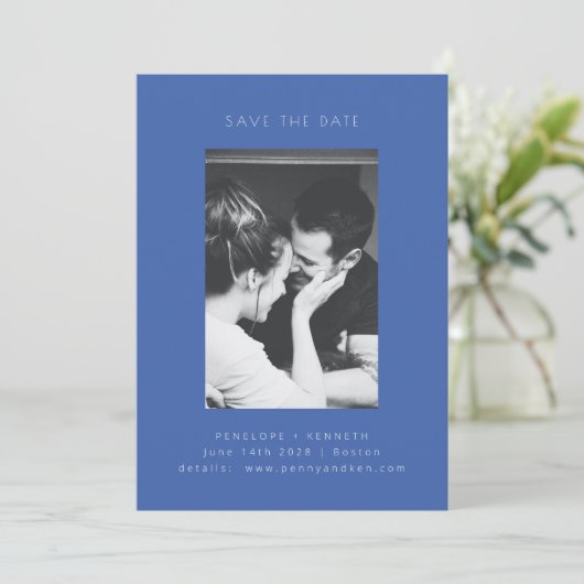 Minimalistische moderne, helle Cobalt Blue Foto Ho Save The Date (Stehend Vorderseite)