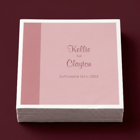 Minimalistische moderne Hochzeit in Rosa Serviette