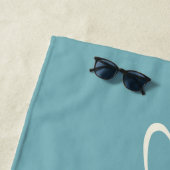 Minimalistische moderne Kalligrafie Aquamarin Blau Strandtuch (Beispiel)