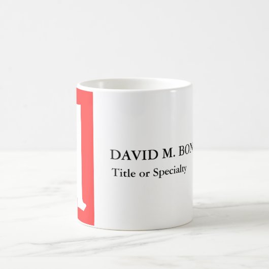 Minimalistische, moderne, rote Monogramm Kaffeetasse (Mittel)