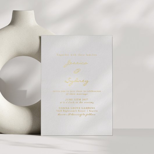 Minimalistische moderne Schrift Hochzeit Weiß und  Folieneinladung