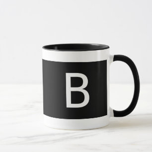 Minimalistische, moderne Schwarz-weiße Monogramm r Tasse