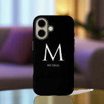 Minimalistische Monogramm iPhone 16 Hülle<br><div class="desc">Dieses iPhone 16 Gehäuse verbindet Einfachheit und moderne Ästhetik für einen eleganten, raffinierten Look. Das Design wurde für jene konzipiert, die die schlichte Eleganz schätzen, und zeichnet sich durch ein minimalistisches Monogramm in einem puristischen, zeitgenössischen Schriftart aus, wobei der Vorname ordentlich unterhalb des Monogramms angezeigt wird. Das Layout sorgt für...</div>