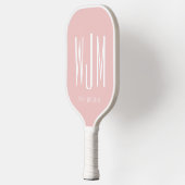 Minimalistische Monogramm-Initialen in Rosa Pickleball Schläger (Links)