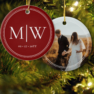 Minimalistische Newlywings Monogram Foto Red Holid Keramik Ornament