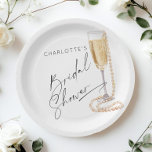 Minimalistische Perlen und Prosecco-Brautparty Pappteller<br><div class="desc">Minimalistische Perlen und Prosecco Brautparty Papier Teller Matching Artikel sind verfügbar.</div>