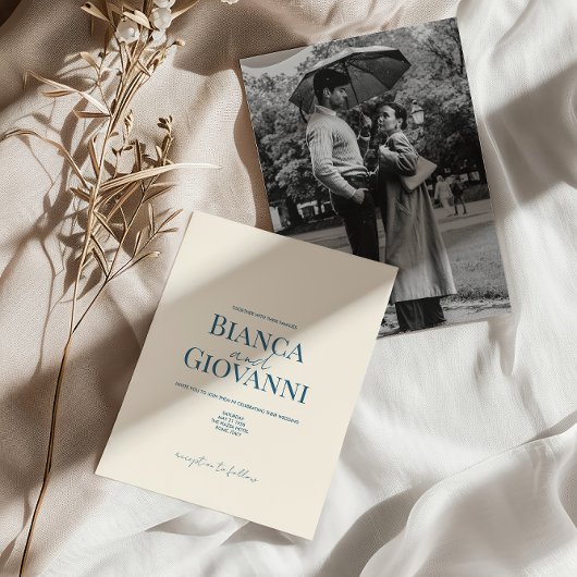 Minimalistische Retro Blue Typografy Wedding Einladung