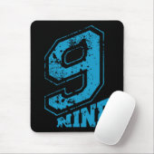 Minimalistische Retro Typografie Blue Number Nine Mousepad (Mit Mouse)
