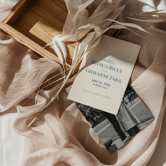 Minimalistische Retro-Typografie Hochzeit Sichern Einladung