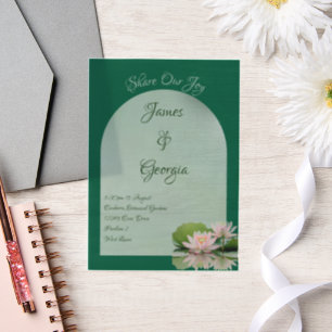 Minimalistische Rosa- und Grünlotus-Hochzeit Pergament Einladungen