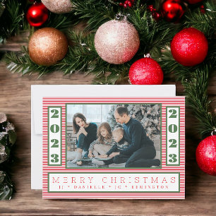 Minimalistische rote Pin-Strich-Weihnachts-Familie Feiertagskarte