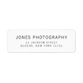 Minimalistische Rücksendeadresse zwischen Schwarz (Vorne)