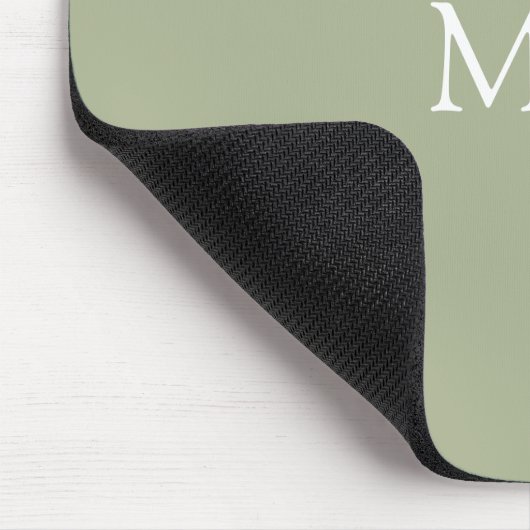 Minimalistische Sage Green Monogram Initials Mousepad (Ecke)