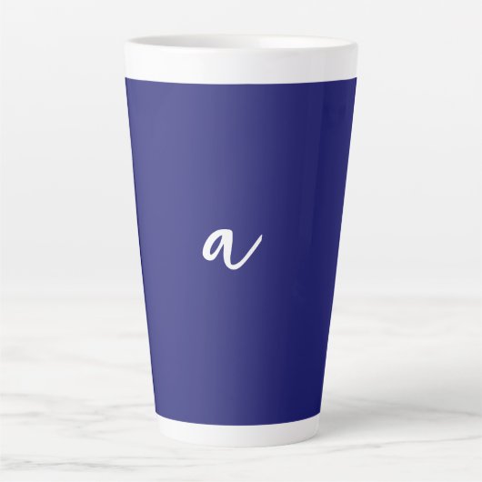 Minimalistische Schlichte Monogram Milchtasse (Vorderseite)