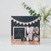 Minimalistische Schwangerschaftsankündigung in Bei Einladung (Stehend Vorderseite)