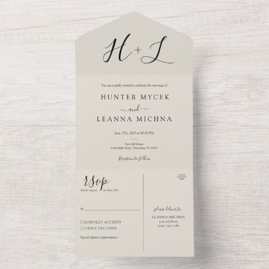 Minimalistische Schwarz-Weiß-Hochzeit All In One Einladung (Innen Boden)