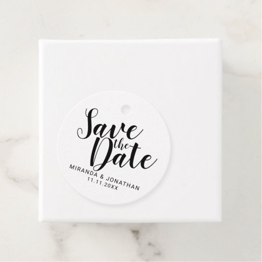 Minimalistische Schwarz-Weiß-Hochzeit speichern Si Geschenkanhänger (Beispiel)