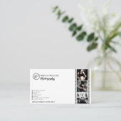 Minimalistische Schwarz-Weiß-Logo-Fotografie Visitenkarte (Stehend Vorderseite)