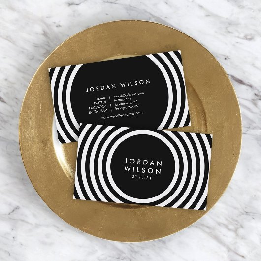 Minimalistische Schwarz-Weiß-Rundlinien - Social M Visitenkarte