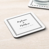 Minimalistische Schwarz-weiße Hochzeit Neugeborene Getränkeuntersetzer (Linke Seite)