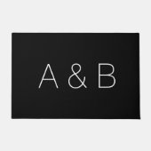 Minimalistische, schwarze, benutzerdefinierte Mono Fußmatte (Vorderseite)