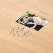 Minimalistische Schwarze Kalligrafie Hochzeit spei Acryleinladungen (Ablage )