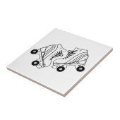 Minimalistische Skate mit schwarzen und weißen Rol Fliese (Seite)