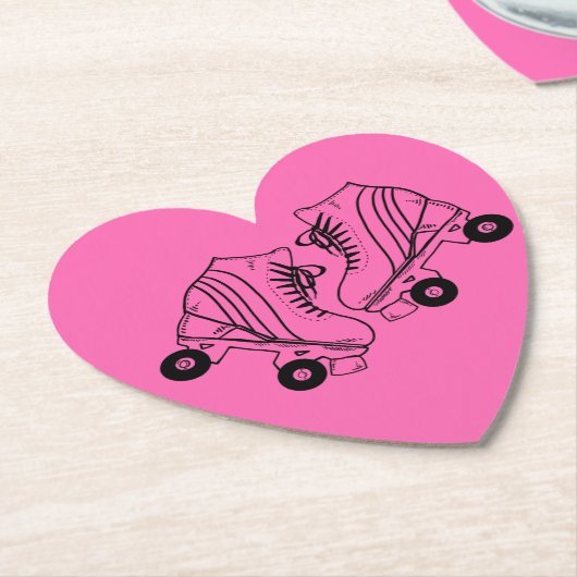 Minimalistische Skate mit schwarzen und weißen Rol Untersetzer (angewinkelt)