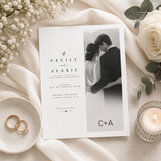 Minimalistische Split-Layout-Vertikalfoto-Hochzeit Einladung