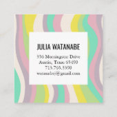 Minimalistische Strickwellen in weichem Pastellton Quadratische Visitenkarte (Rückseite)